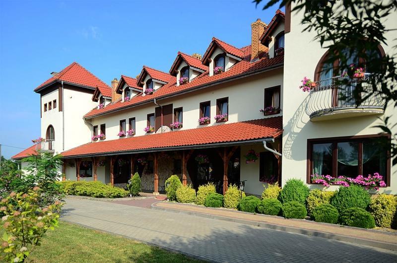 קרקוב Hotel Tyniecki מראה חיצוני תמונה